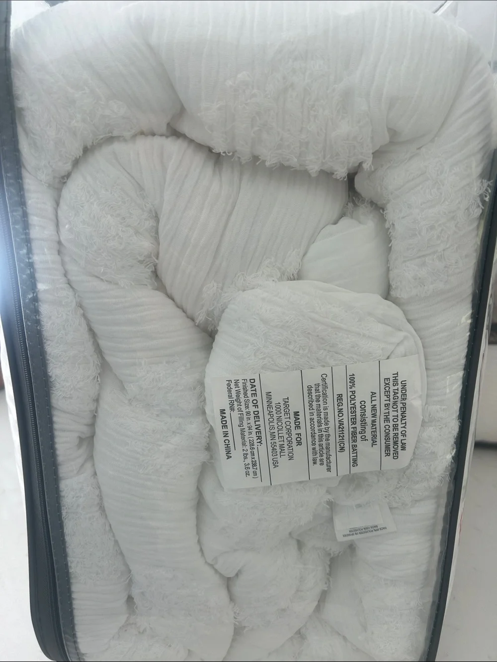 White Textured Diamond Duvet Comforter and 2 shams full queen